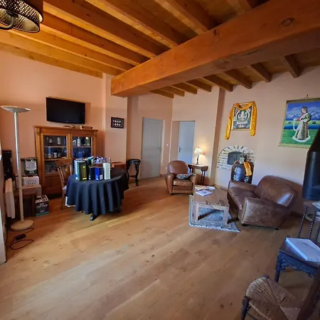 Chateau De La Genaiserie - D'hotes Bed & Breakfast Saint-Aubin-de-Luigné