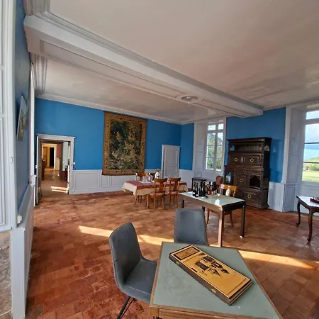 Chateau De La Genaiserie - D'hotes