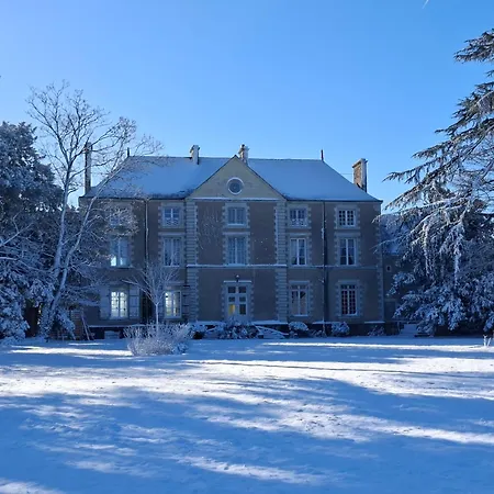 Château De La Genaiserie - D'hôtes Alojamento de Acomodação e Pequeno-almoço Saint-Aubin-de-Luigné
