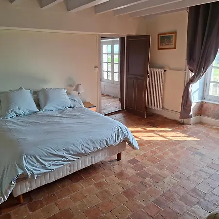 Alojamento de Acomodação e Pequeno-almoço Château De La Genaiserie - D'hôtes 3*